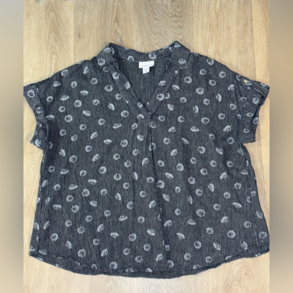 PinStriped V-Neck Blouse with shell Print - Blue